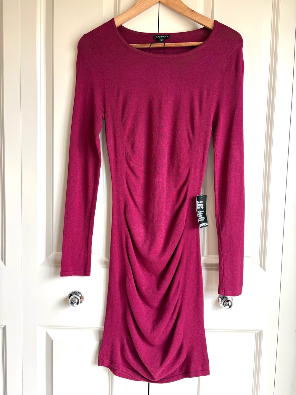 NWT Express Berry Pink Long Sleeve Bodycon Sweater Dress Size small Holiday